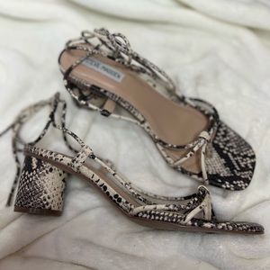 Steve Madden strap up, short heel / size 9.5 / snake print